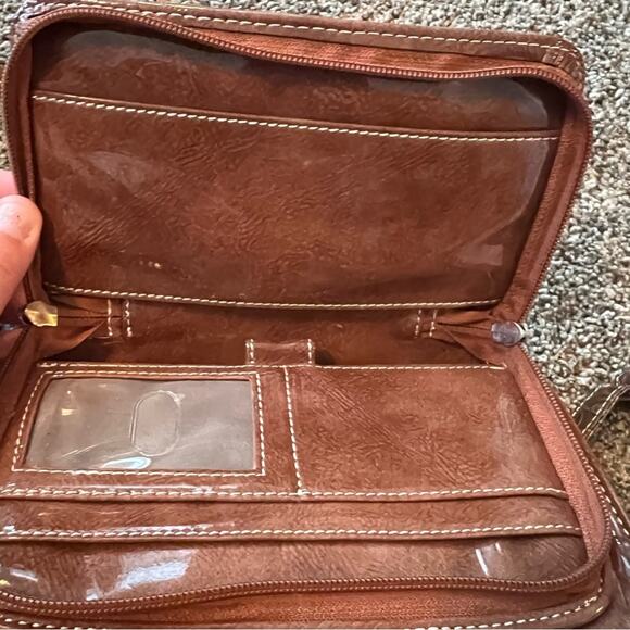 Traditions Pleather Brown Tooled Floral Purse & Wallet Set w/ Rhinestones - Picture 8 of 15